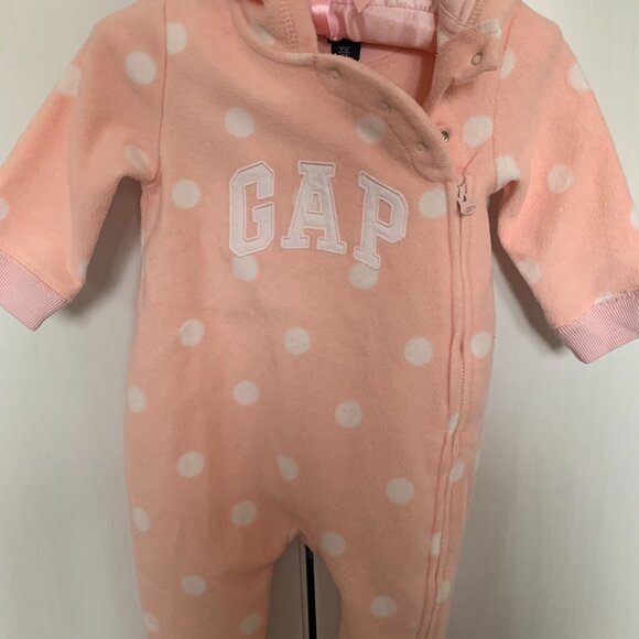 BabyGap Pink Fleece One-Piece Outfit with Bear Hoodie - Size 6-12M - Picture 7 of 8